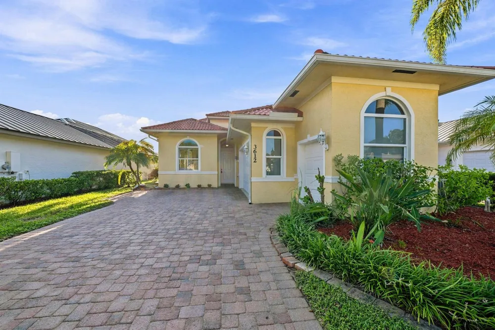 3612 Grove Court Fort Pierce, FL 34951