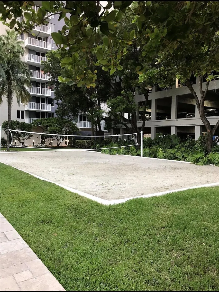 850 Miami Ave #W-506 Miami, FL 33136