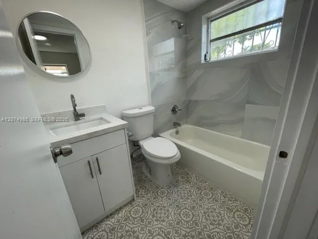 1811 NW 19th Ter #2 Miami, FL 33125