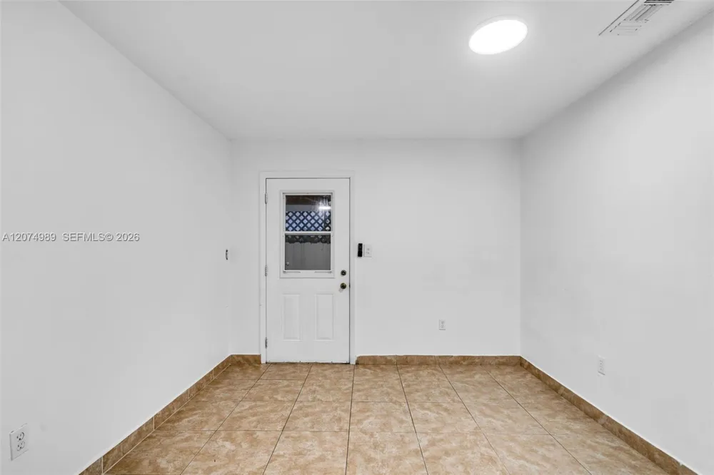 627 W 68th St #627 Hialeah, FL 33014