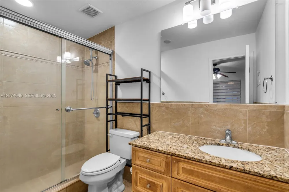 627 W 68th St #627 Hialeah, FL 33014