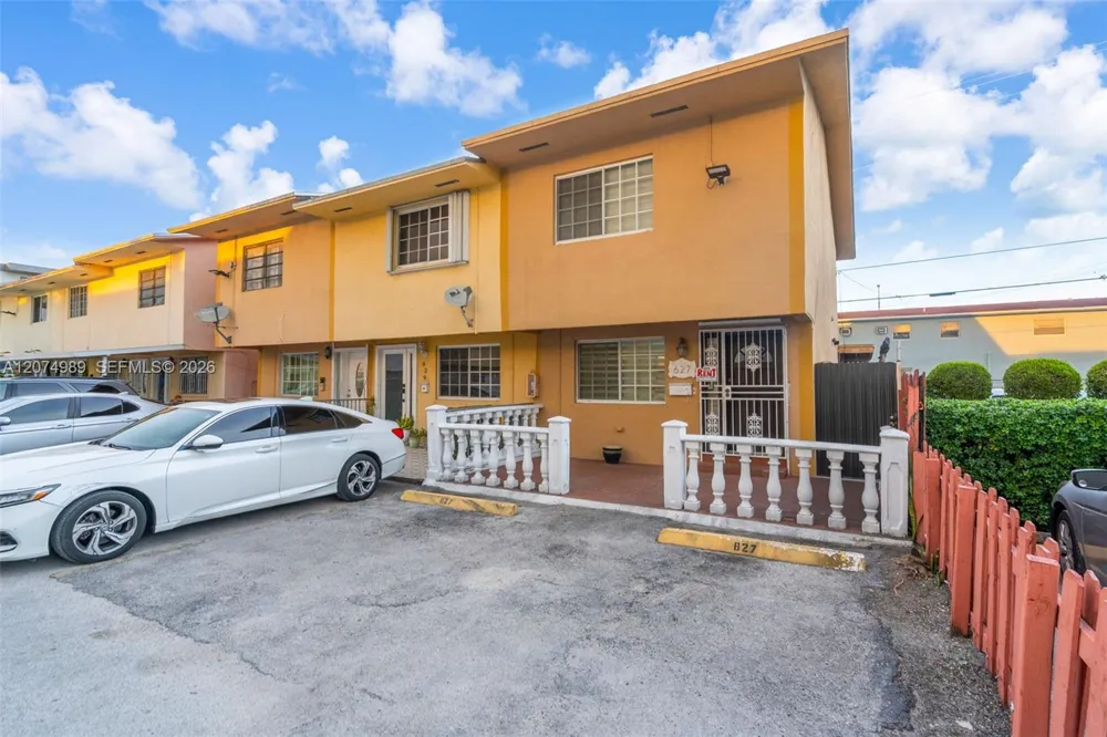 627 W 68th St #627 Hialeah, FL 33014