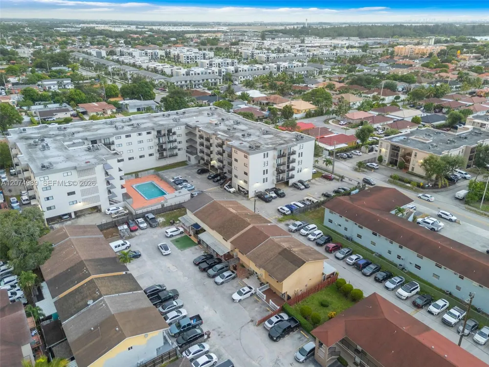 627 W 68th St #627 Hialeah, FL 33014