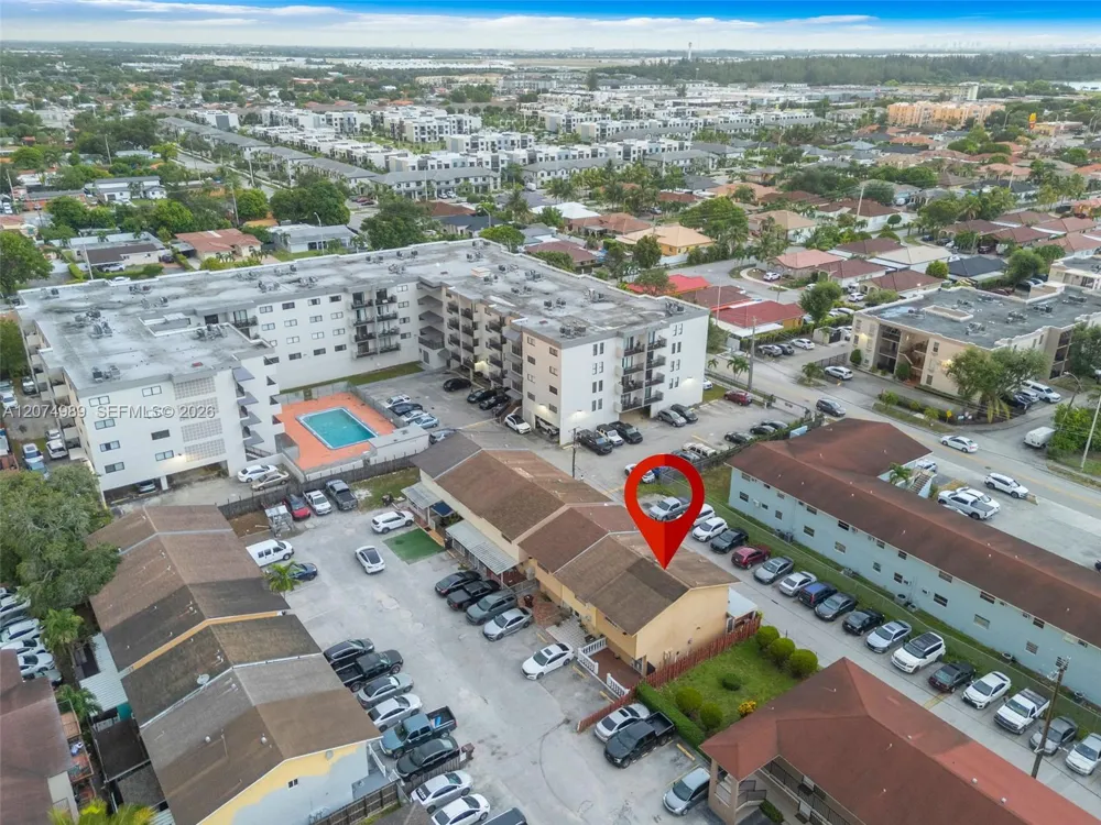627 W 68th St #627 Hialeah, FL 33014