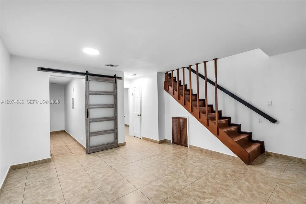 627 W 68th St #627 Hialeah, FL 33014