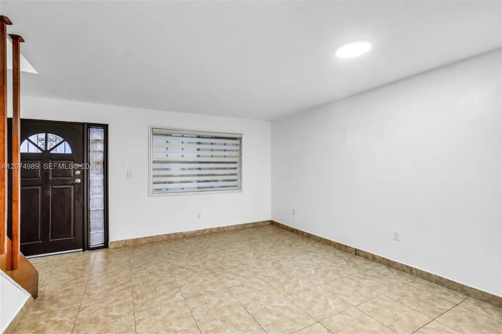 627 W 68th St #627 Hialeah, FL 33014