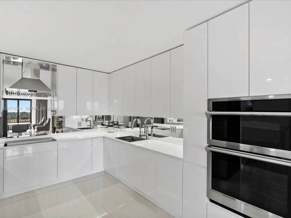 8877 Collins Ave #704 Surfside, FL 33154