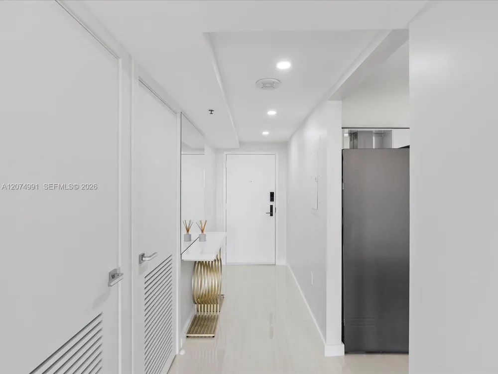 8877 Collins Ave #704 Surfside, FL 33154