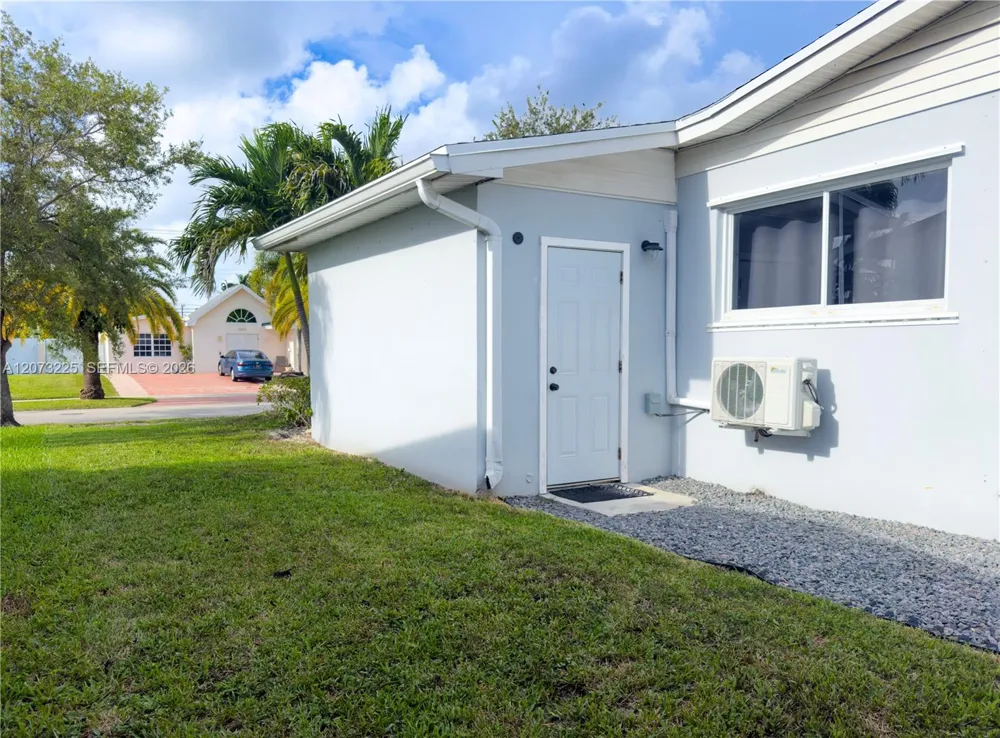 8940 SW 198th Terrace #0 Cutler Bay, FL 33157