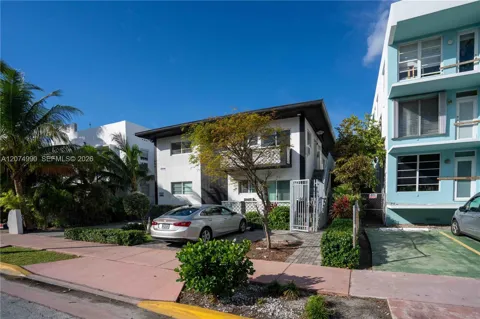 1120 Euclid Ave #9