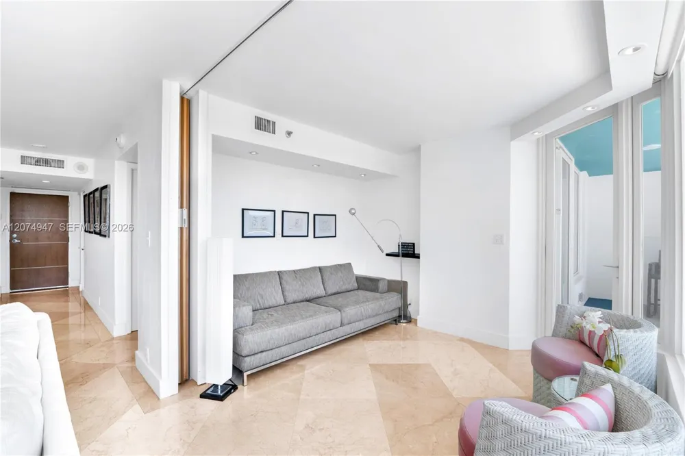 400 S Pointe Dr #505 Miami Beach, FL 33139