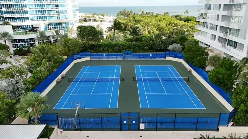 400 S Pointe Dr #505 Miami Beach, FL 33139