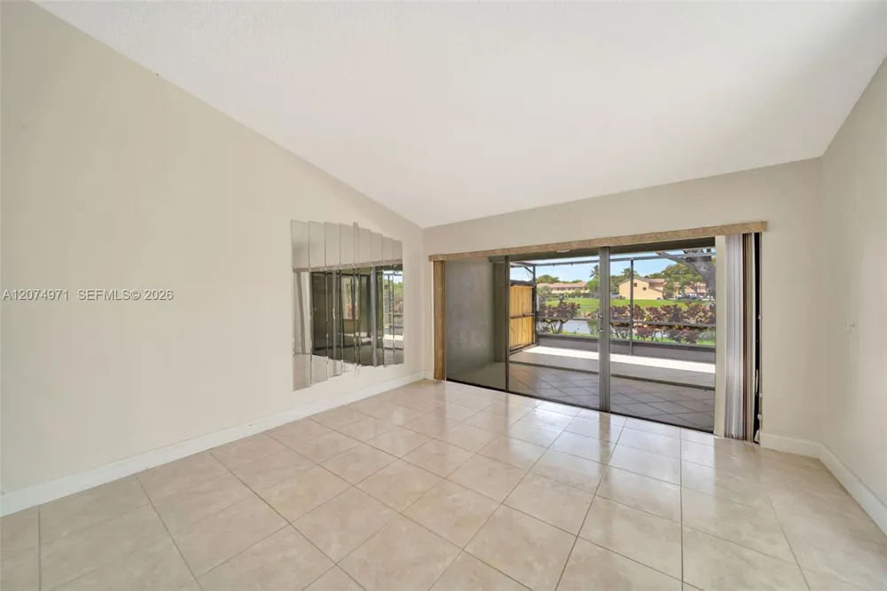 5223 E Gate Lake Rd #5223 Tamarac, FL 33319