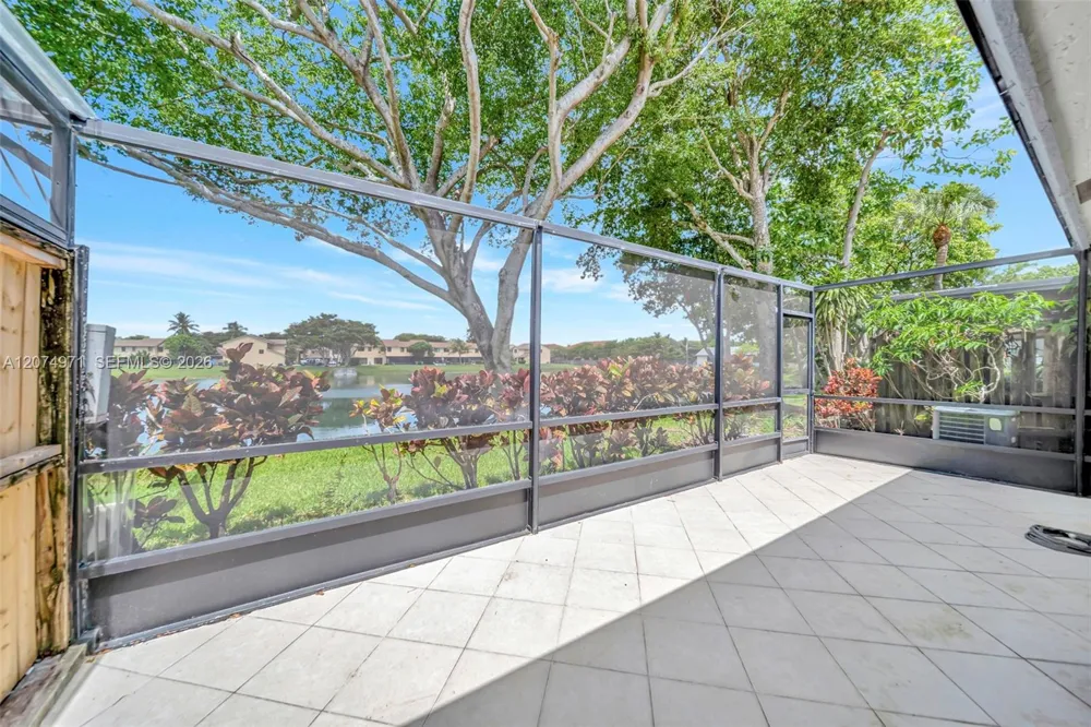 5223 E Gate Lake Rd #5223 Tamarac, FL 33319