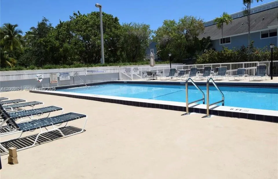 798 Crandon Blvd #44-B Key Biscayne, FL 33149