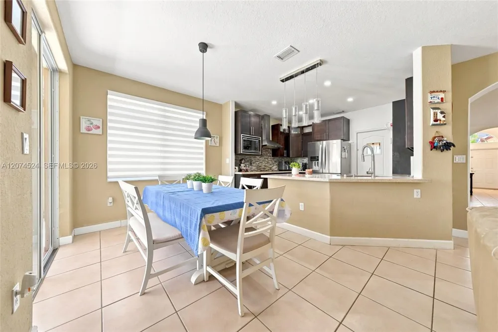 15429 SW 36th Ter Miami, FL 33185