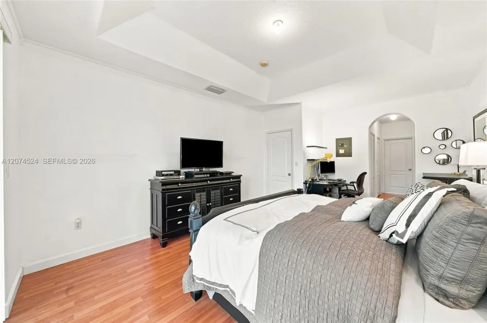 15429 SW 36th Ter Miami, FL 33185