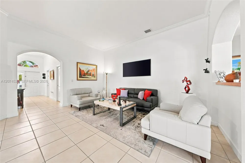 15429 SW 36th Ter Miami, FL 33185