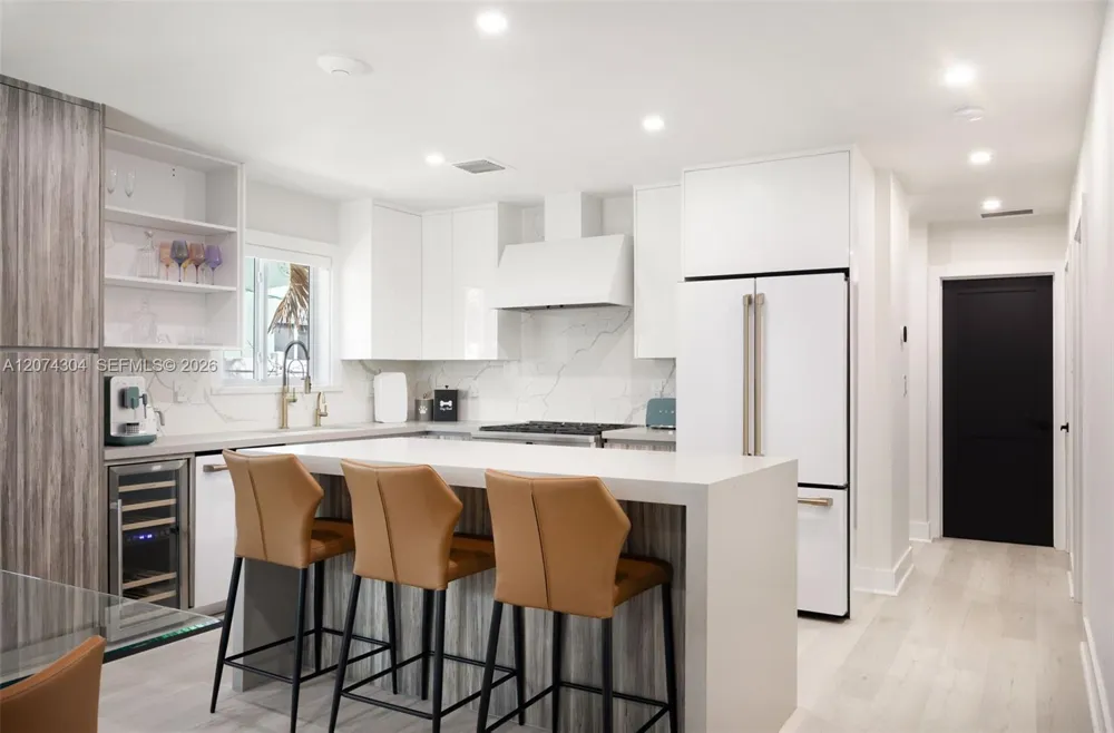 1353 Van Buren St Hollywood, FL 33019