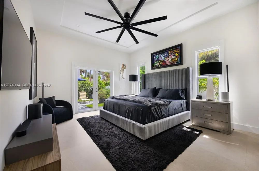 1353 Van Buren St Hollywood, FL 33019