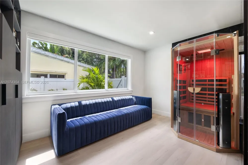 1353 Van Buren St Hollywood, FL 33019