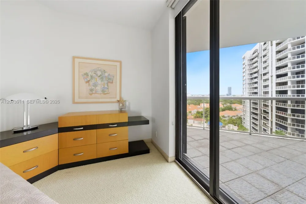 3610 Yacht Club Dr #1115 Aventura, FL 33180