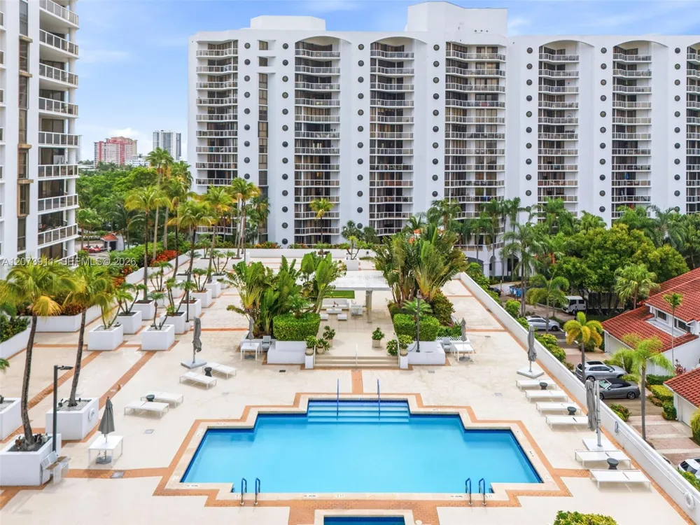 3610 Yacht Club Dr #1115 Aventura, FL 33180
