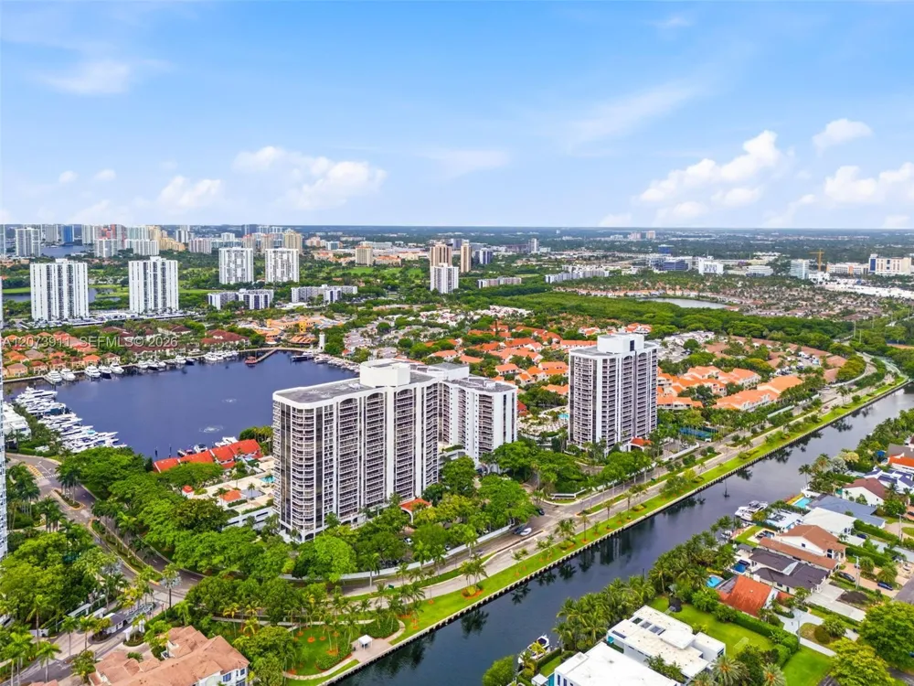 3610 Yacht Club Dr #1115 Aventura, FL 33180