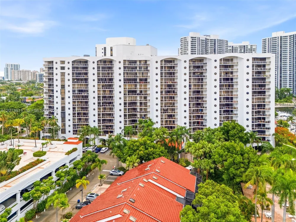 3610 Yacht Club Dr #1115 Aventura, FL 33180