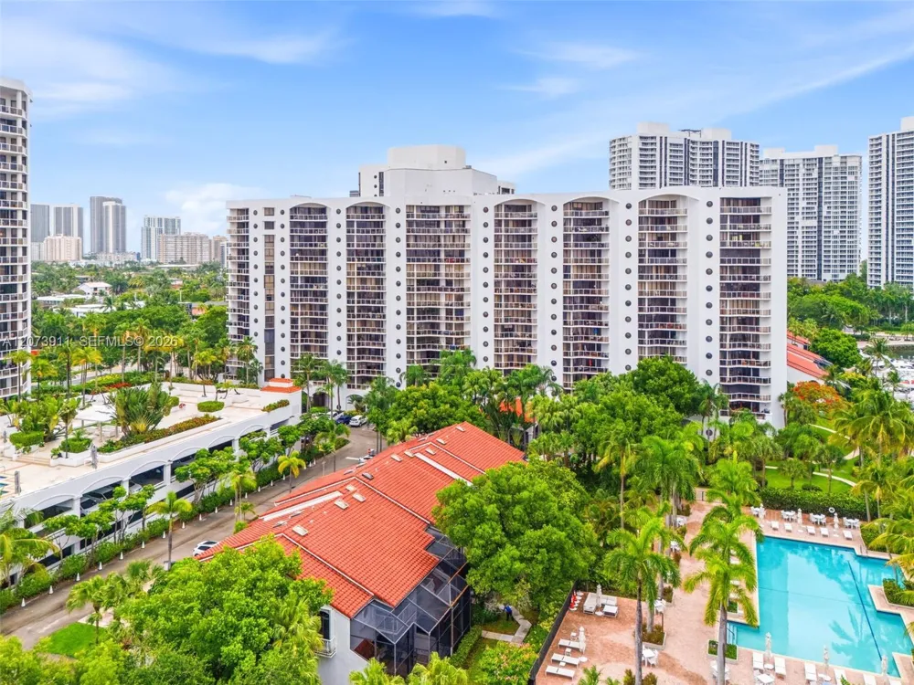 3610 Yacht Club Dr #1115 Aventura, FL 33180