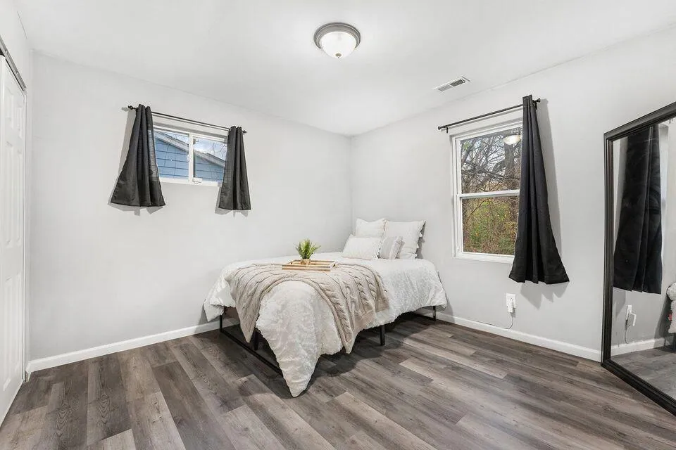 4138 W 20th Avenue Gary, IN 46404