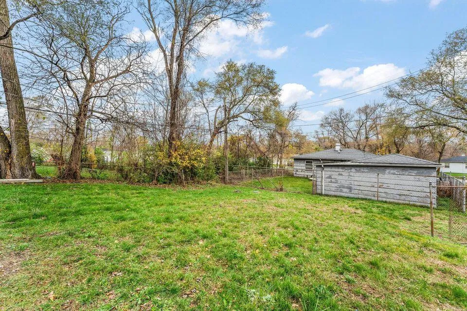 4138 W 20th Avenue Gary, IN 46404