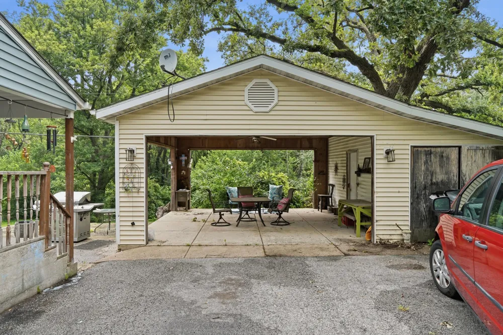 3328 E 73rd Avenue Merrillville, IN 46410