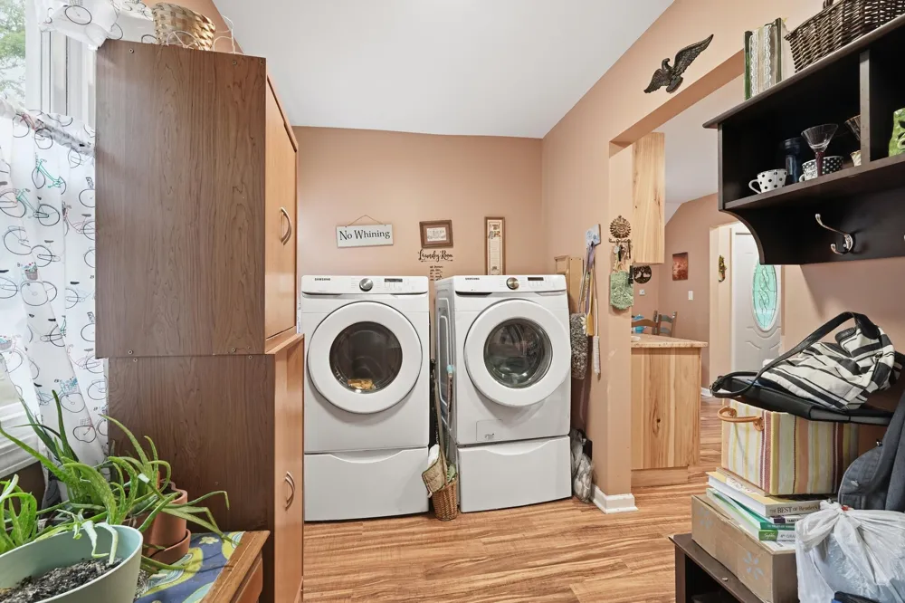 3328 E 73rd Avenue Merrillville, IN 46410