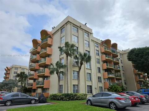 9320 Fontainebleau Blvd #401