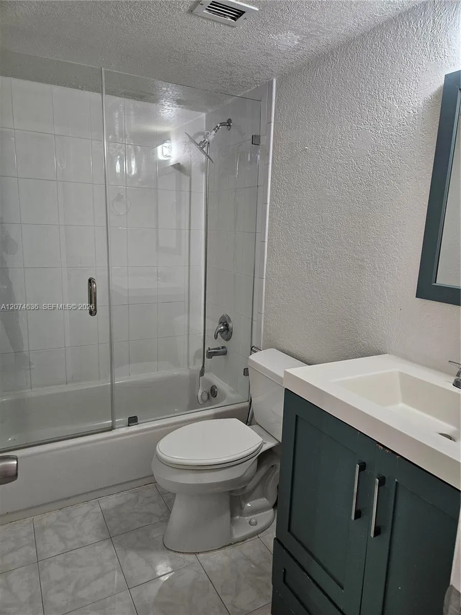 9320 Fontainebleau Blvd #401 Miami, FL 33172