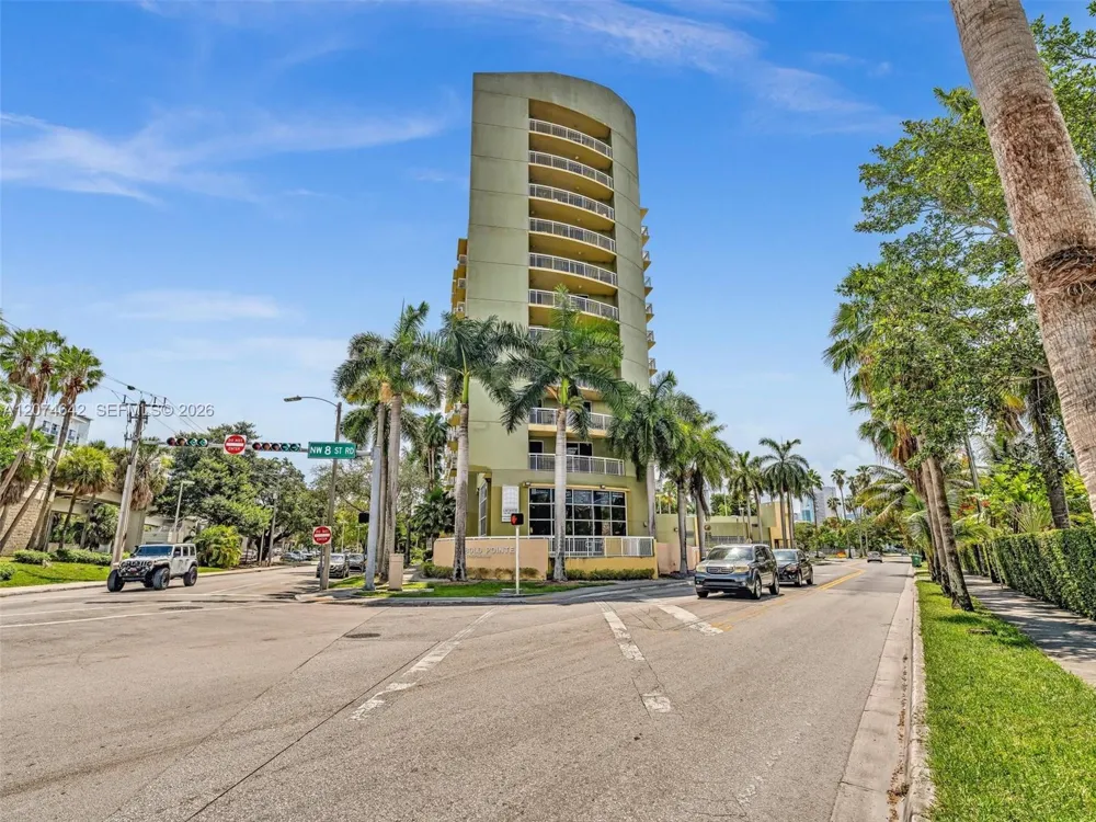 816 NW 11th St #1208 Miami, FL 33136