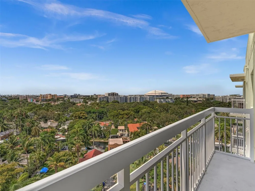816 NW 11th St #1208 Miami, FL 33136