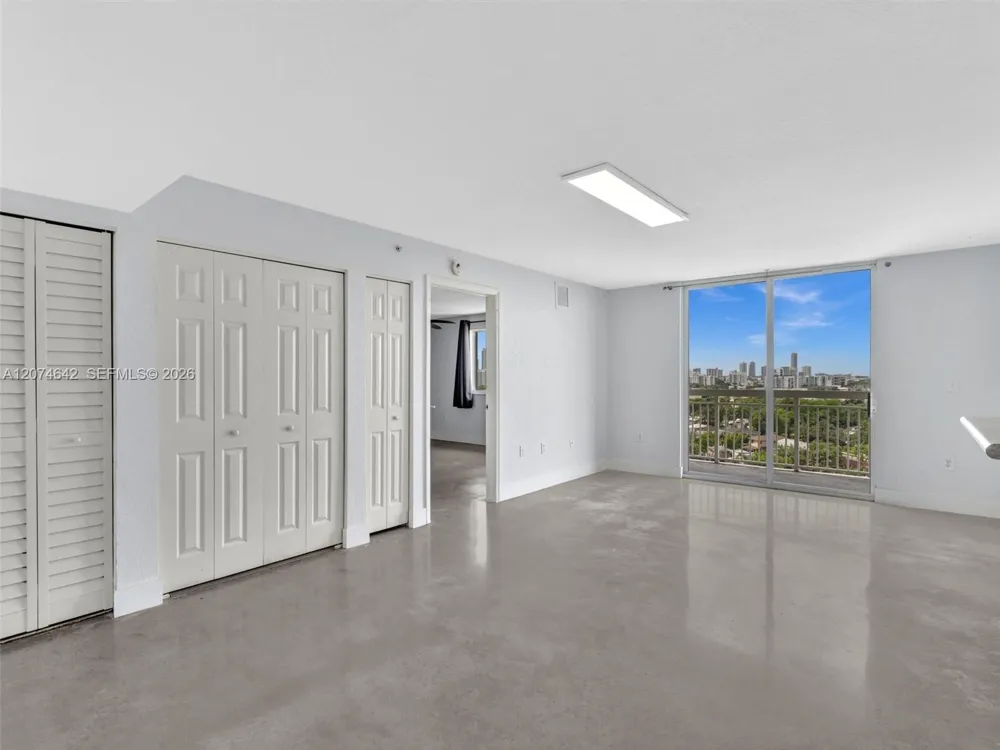 816 NW 11th St #1208 Miami, FL 33136