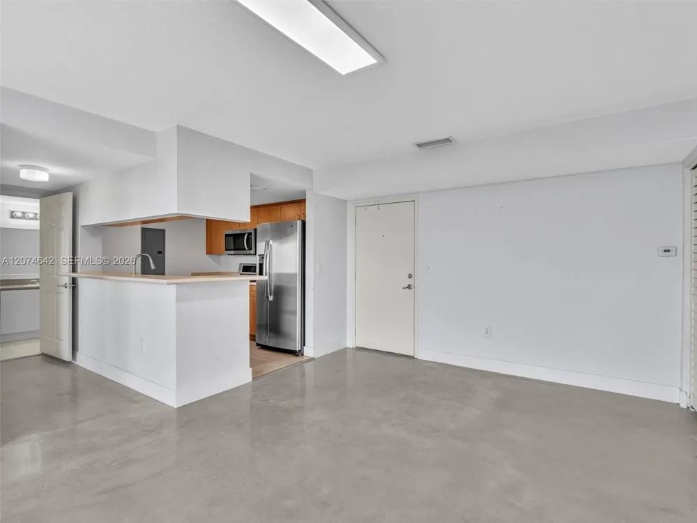 816 NW 11th St #1208 Miami, FL 33136