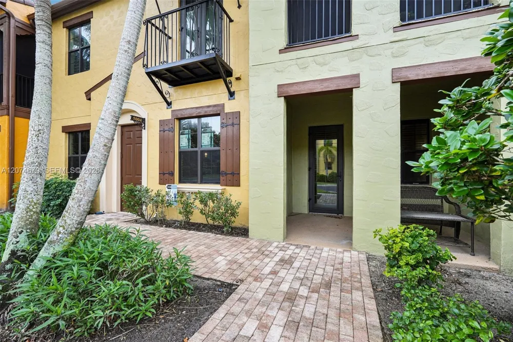 9064 Capistrano St. #5004 Naples, FL 34113