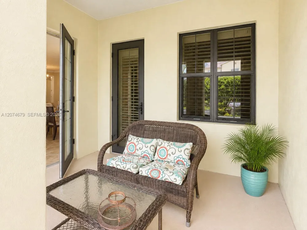 9064 Capistrano St. #5004 Naples, FL 34113