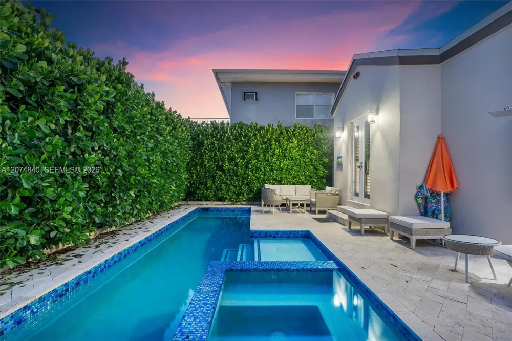 312 Fillmore St Hollywood, FL 33019
