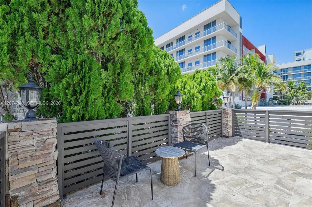 312 Fillmore St Hollywood, FL 33019