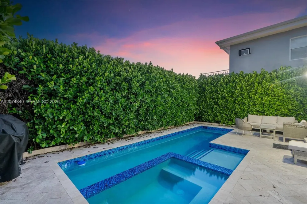 312 Fillmore St Hollywood, FL 33019