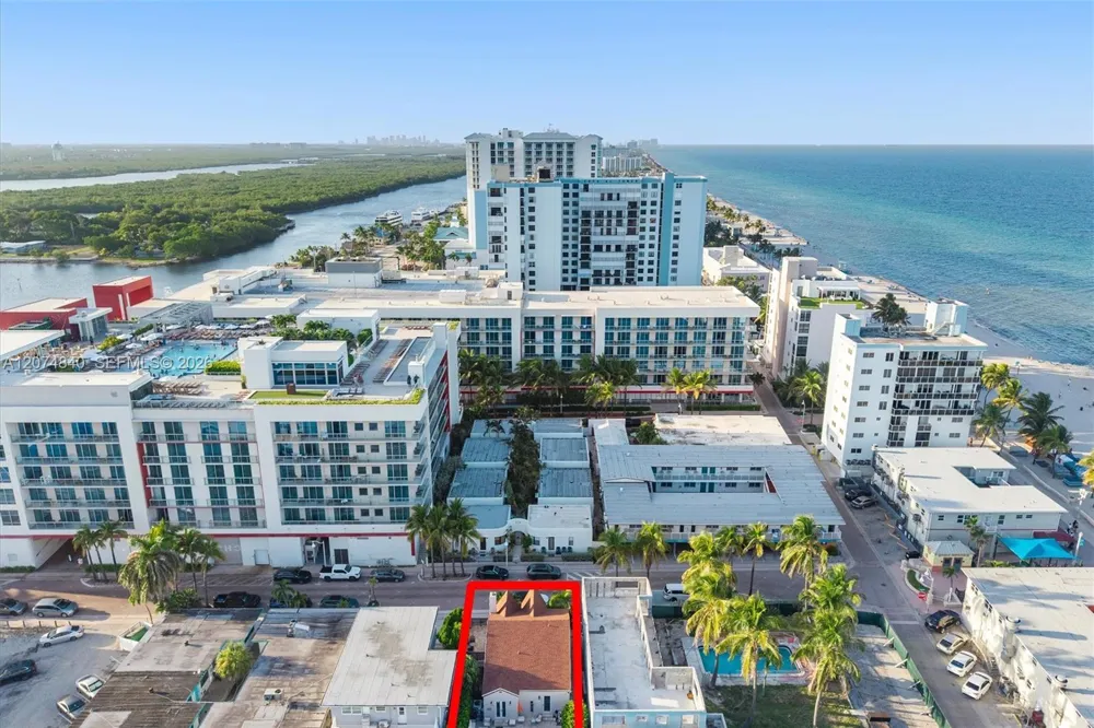 312 Fillmore St Hollywood, FL 33019