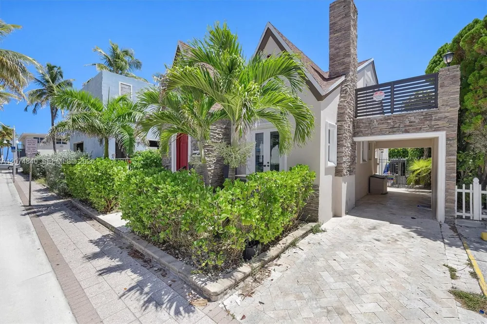 312 Fillmore St Hollywood, FL 33019