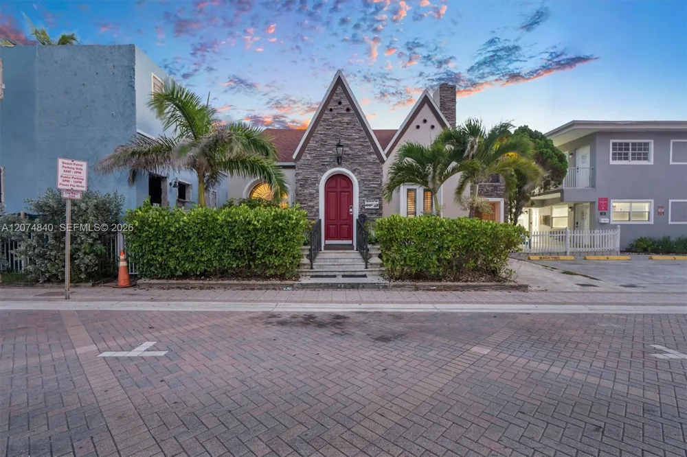 312 Fillmore St Hollywood, FL 33019