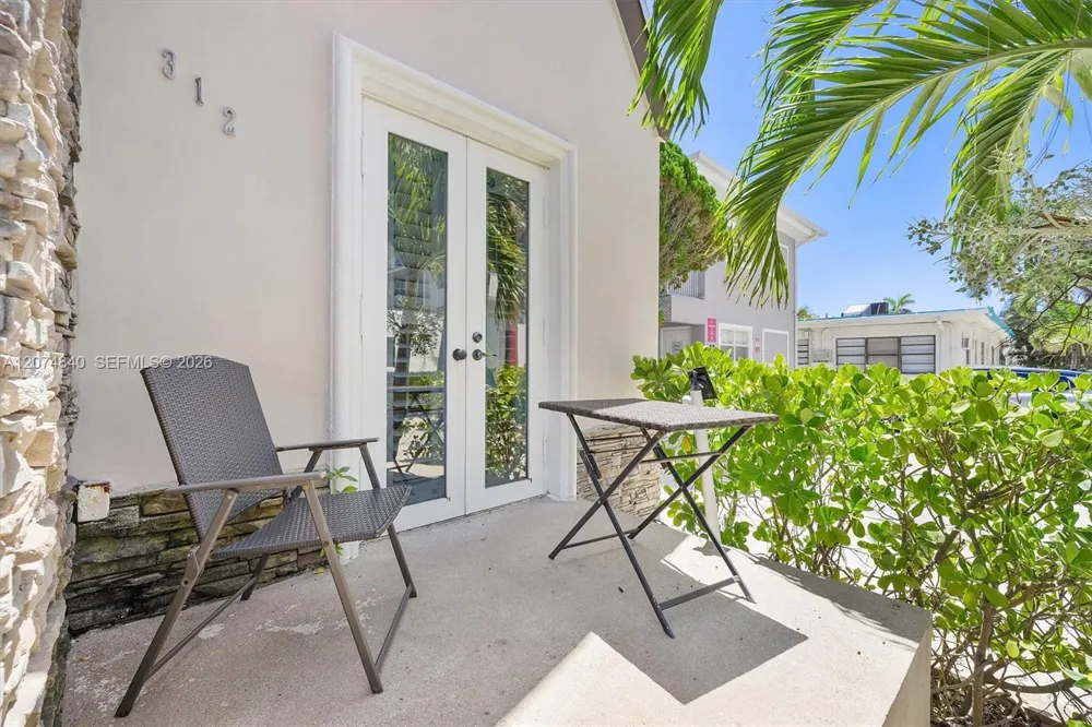 312 Fillmore St Hollywood, FL 33019