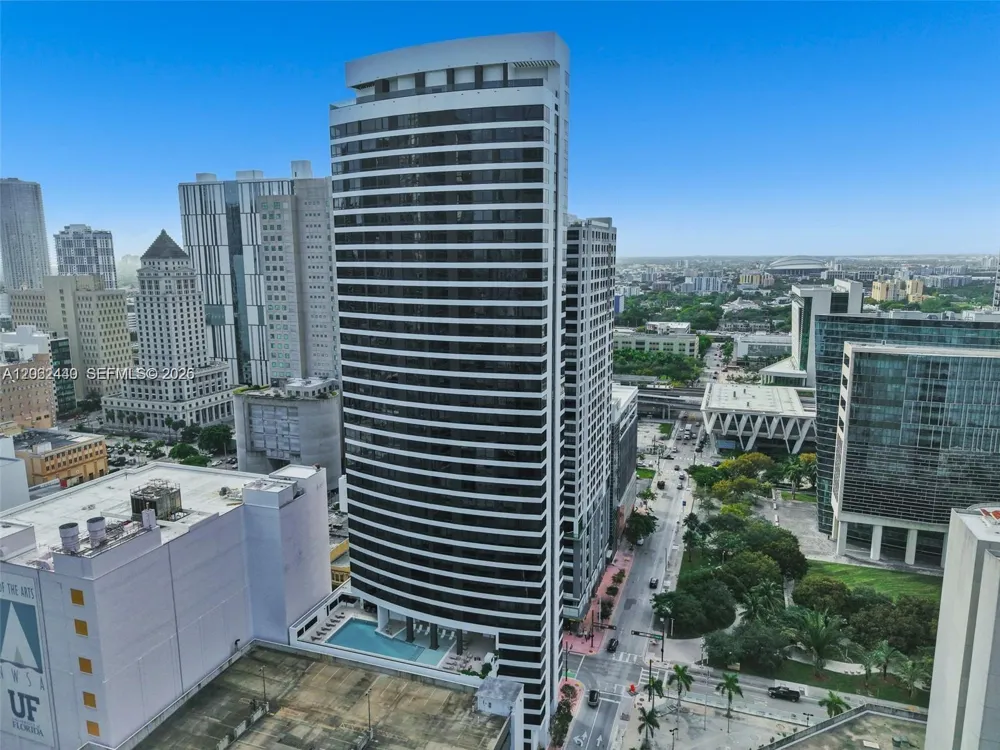225 Miami Ave #1801 Miami, FL 33128